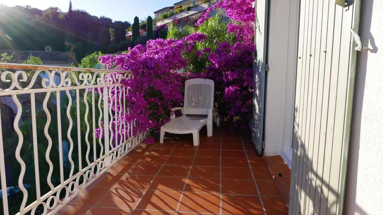 Maison Avec Vue Mer A Sainte-Maxime, Piscine Partagee Frankrig